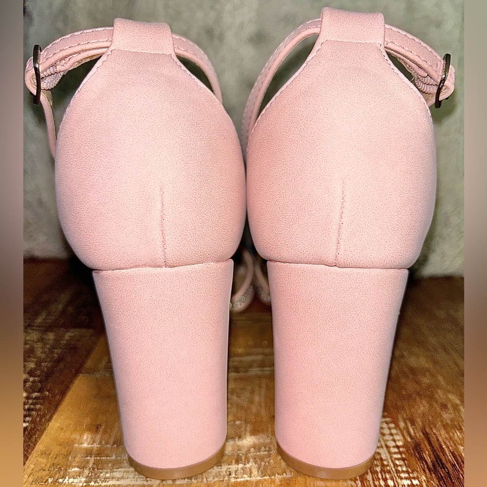 Pink High Heels - Picture 4 of 6